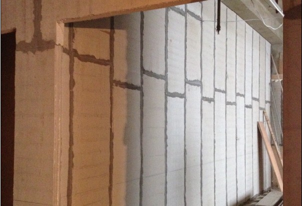 會所內部門窗隔墻板施工展示圖二